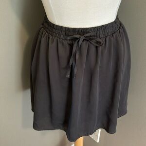 Twik Skirt Size Medium